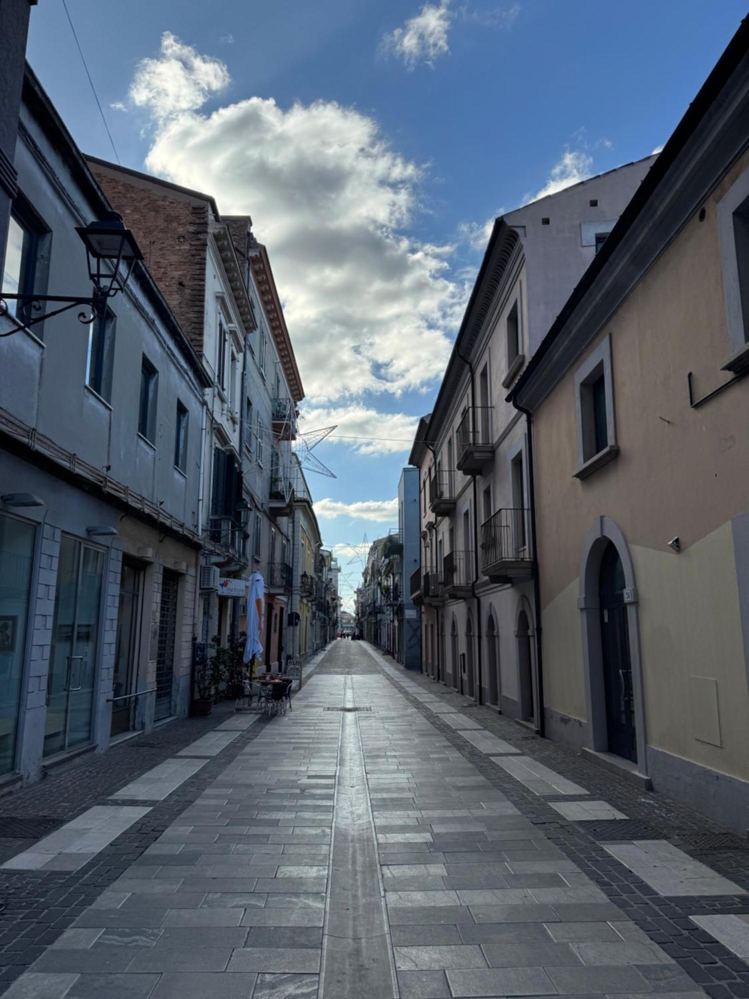 Casa Manthone - Luxrental Apartments Pescara Luaran gambar